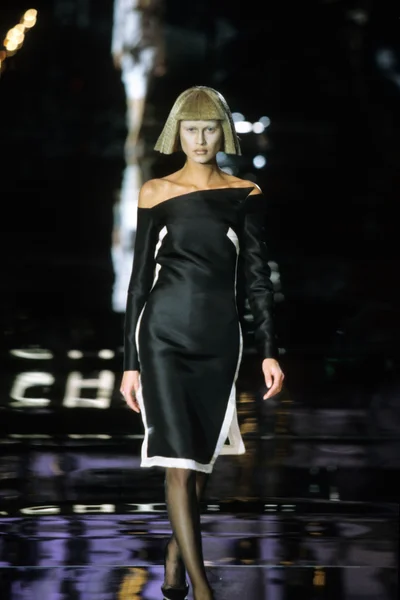 Look 33